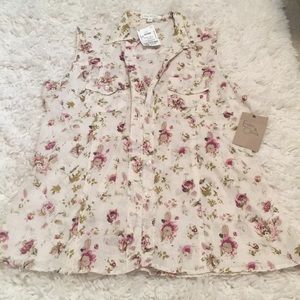 Eden & Olivia button down tank top